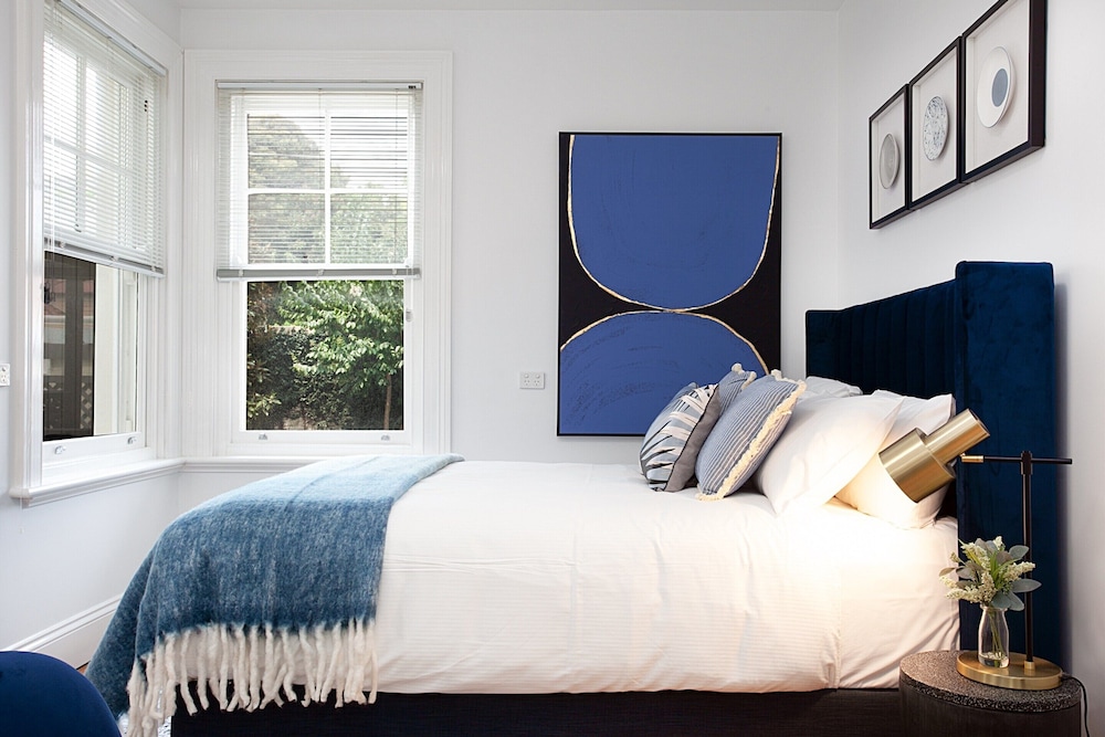 Bright and Beautiful Studio in Quiet Neighbourhood