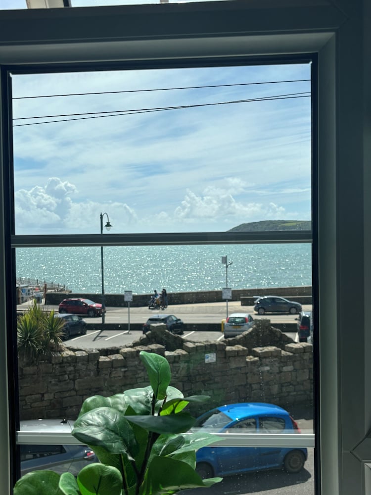 The Yacht Inn