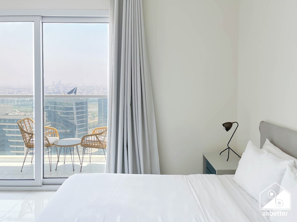 Gorgeous Studio With Balcony Business Bay