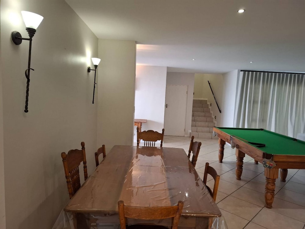Oosiesrus - Charming Langebaan Villa With Garden View