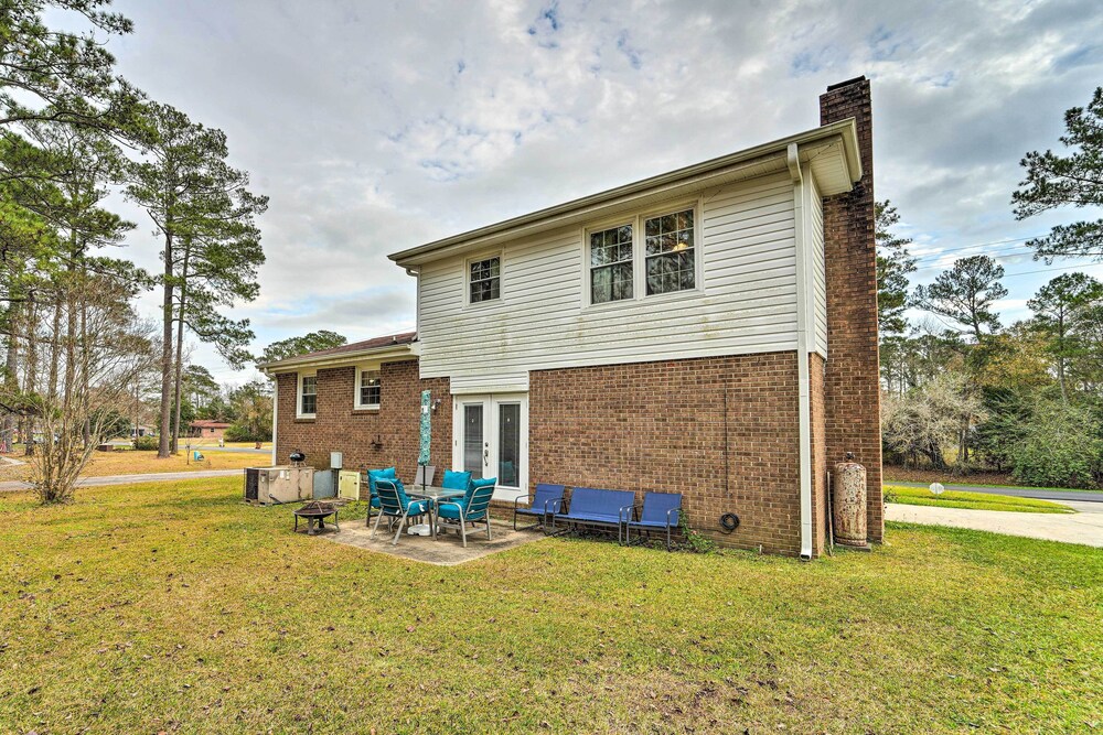 Jacksonville Getaway ~ 4 Mi to Downtown! view 3