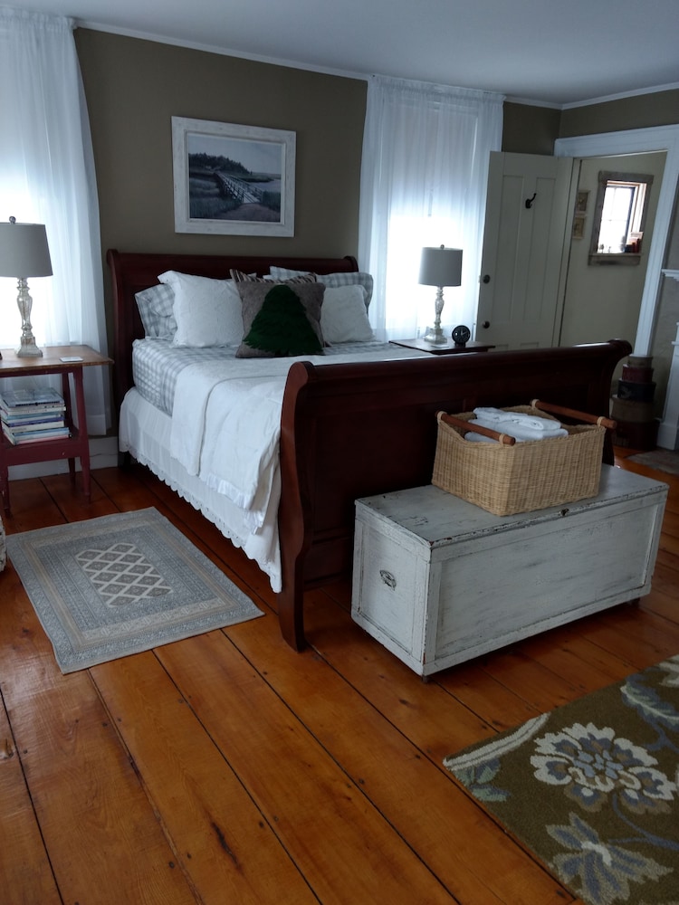 The Buckmaster Inn view 3
