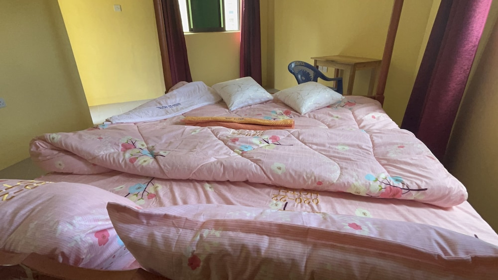 020-16 Airbnbs view 3