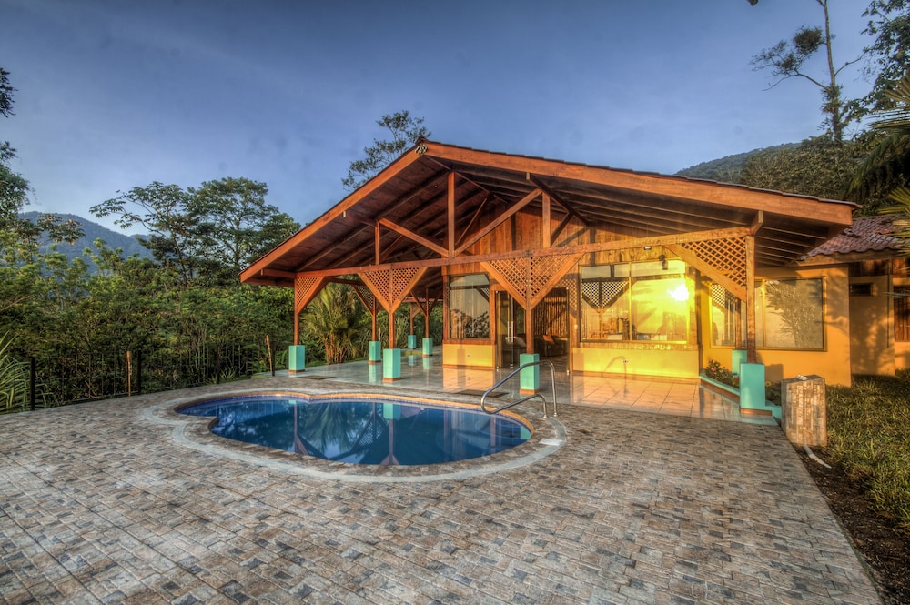 Hotel Arenal Waterfall Lodge - Image 1