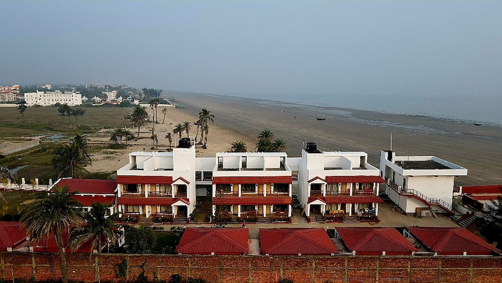 Ricardo Beach Resort