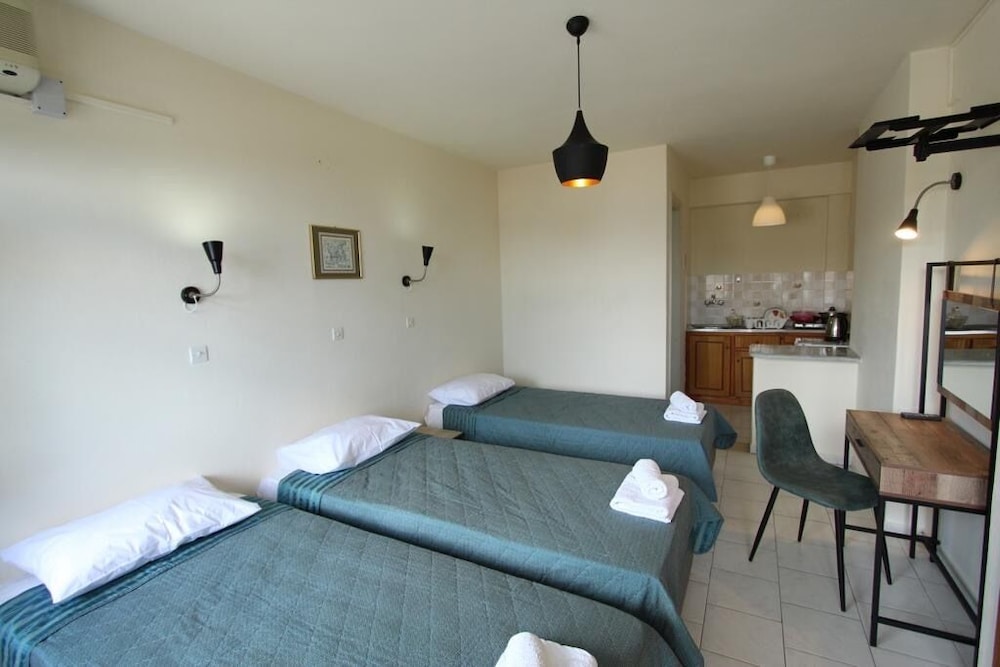 Avra Paradise Aparthotel