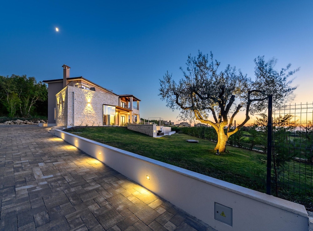 Comfortable Villa With Central Heating