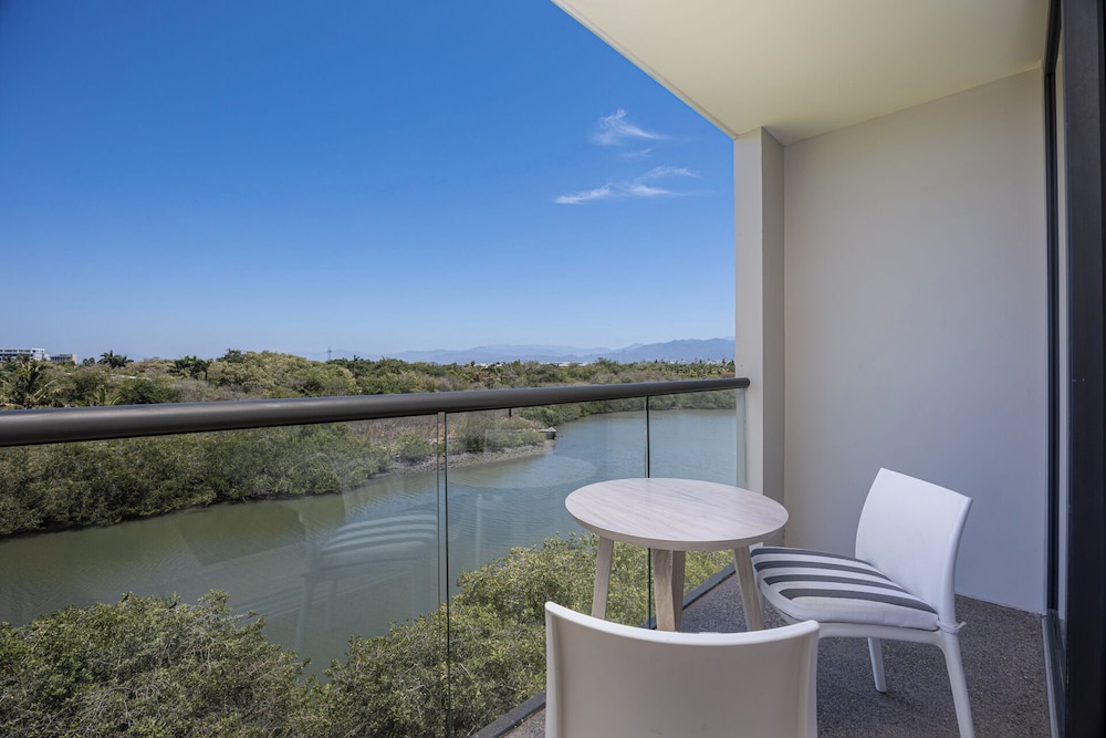 MIO Residences MIO Residences 306 Ab-2br