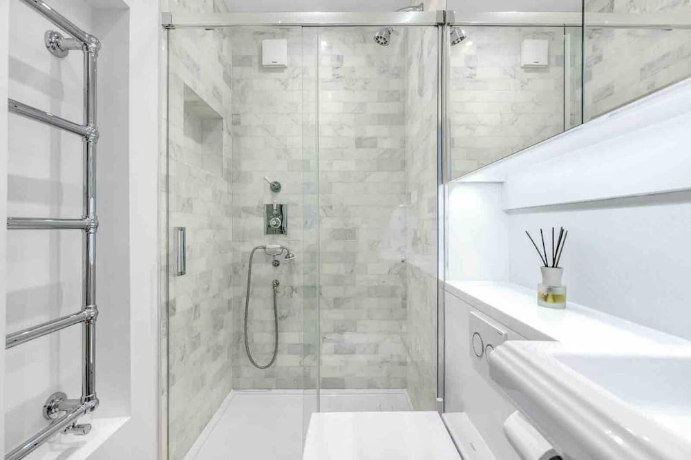 Luxury 3-bed Apartment in Central London