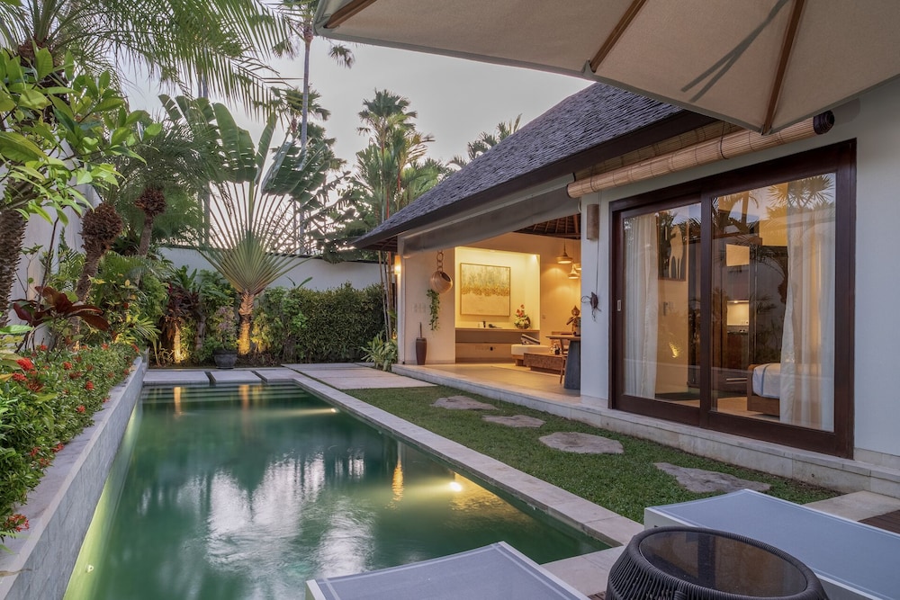 Saba Villa