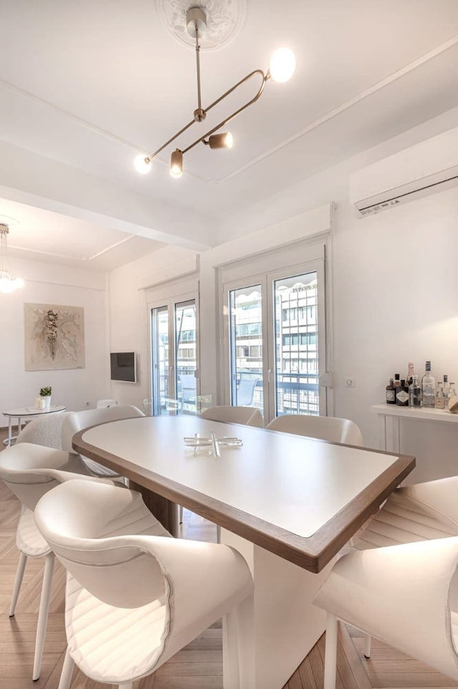 Stylish Acropolis View Apartment