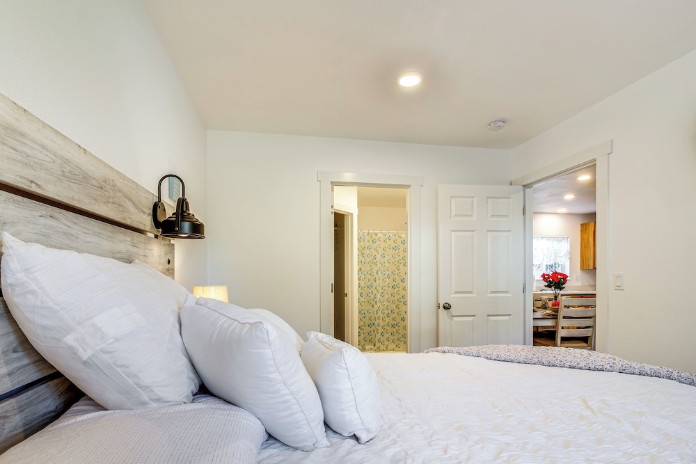 Near Ocean: 'home Away From Home' in Gold Beach