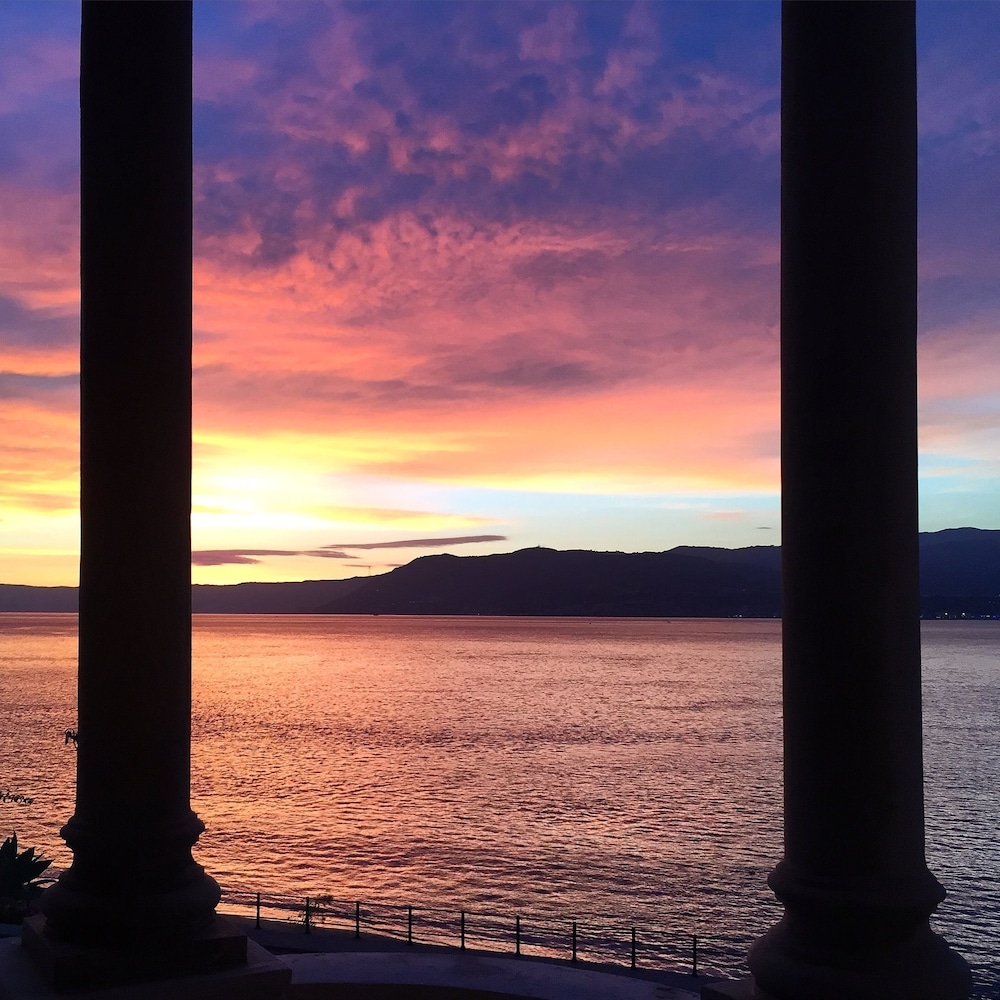 Town House Messina Paradiso