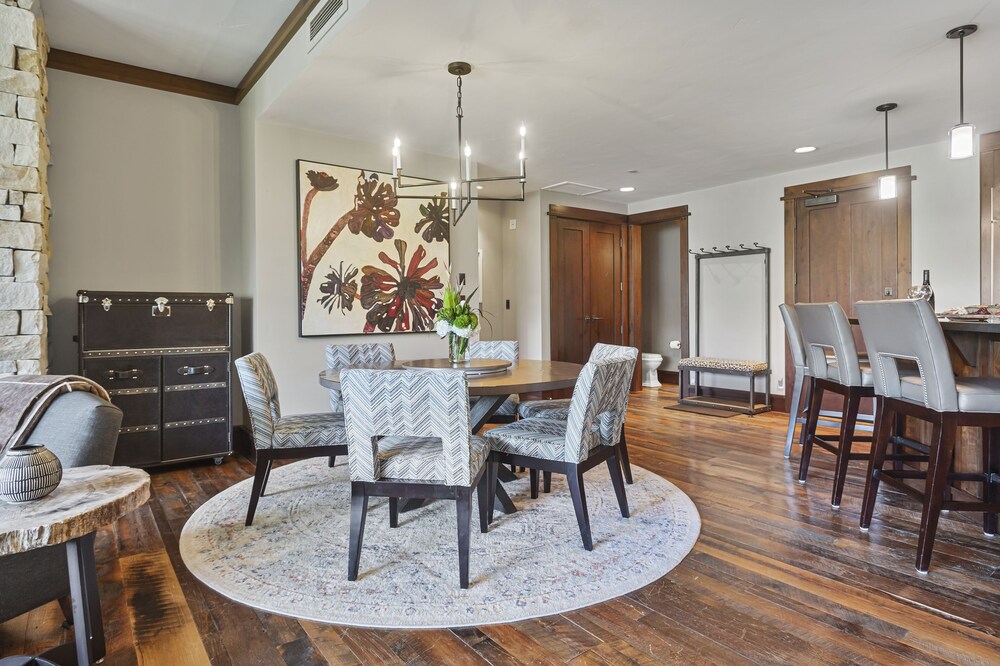 Arrowleaf Lodge at Deer Valley Resort - Three Bedroom Residence #315 3 Condo