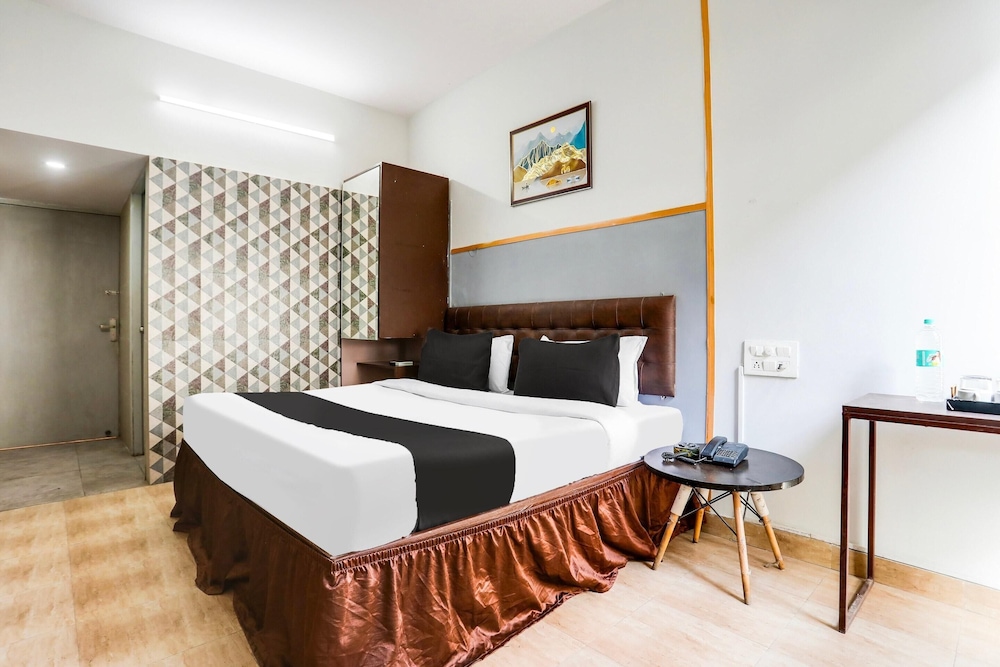 Stylish Stays Near Isbt Dehradun