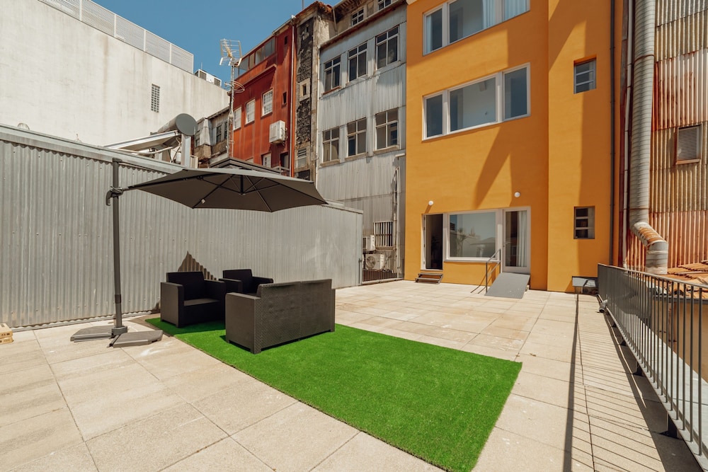 Heart OF Porto Apartment B Terrace by Vacationy