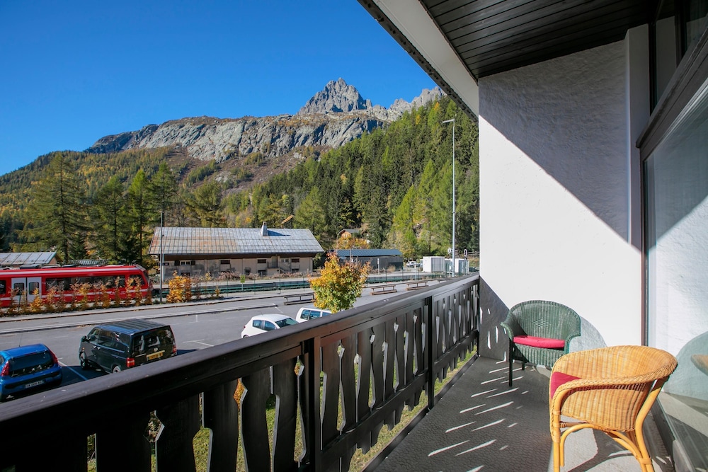 Chalet Charpoua in Le Tour Argenti re