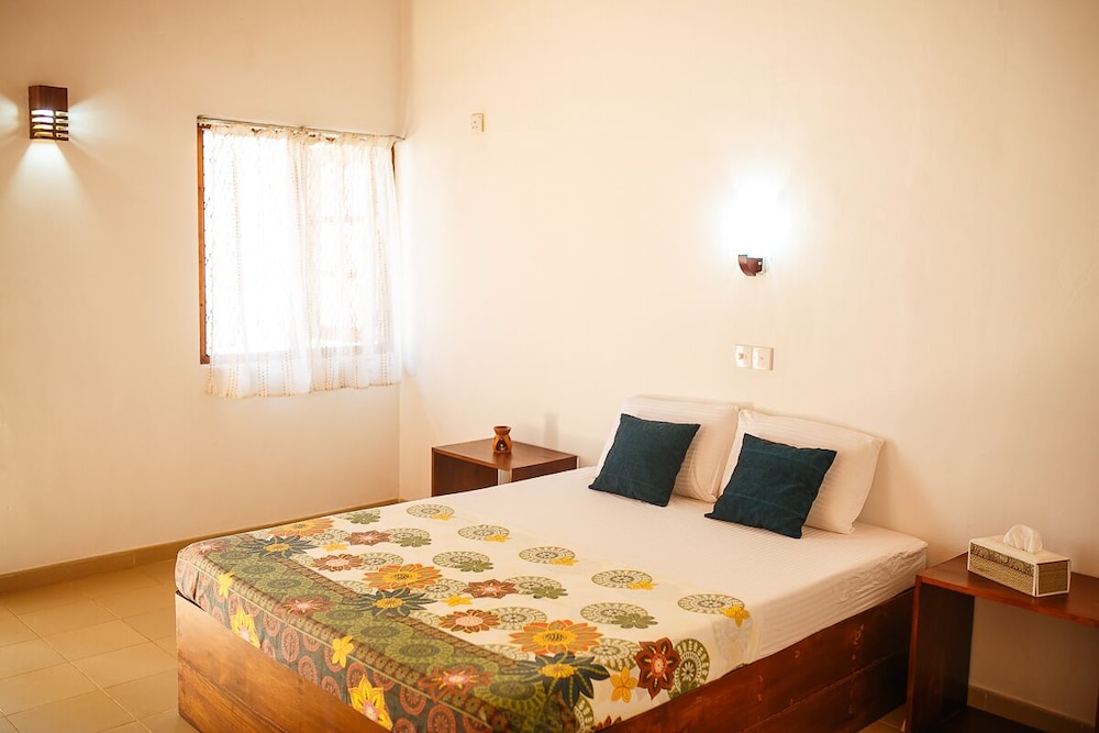 Hostel First Mirissa view 4