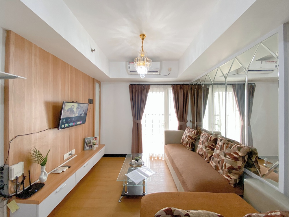 Comfy and Elegant 2BR The Wave Kuningan Apartment