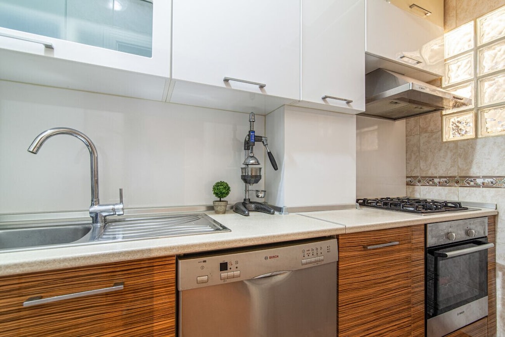 Cozy Flat 650 m to City s Nisantasi Mall