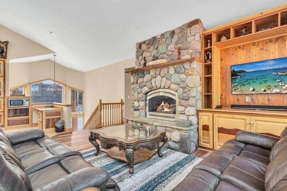 Lake Tahoe Vacations - 1603 Bel Aire Circle 3 Bedroom Home by RedAwning - Property Image 10