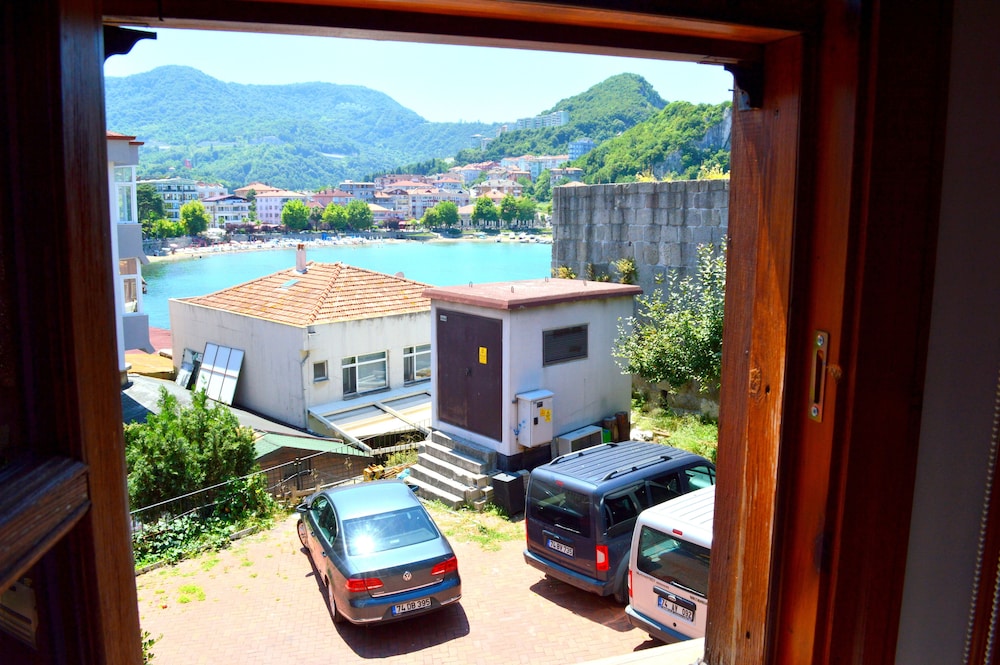 Yasar Marin Denizer Pansiyon view 3