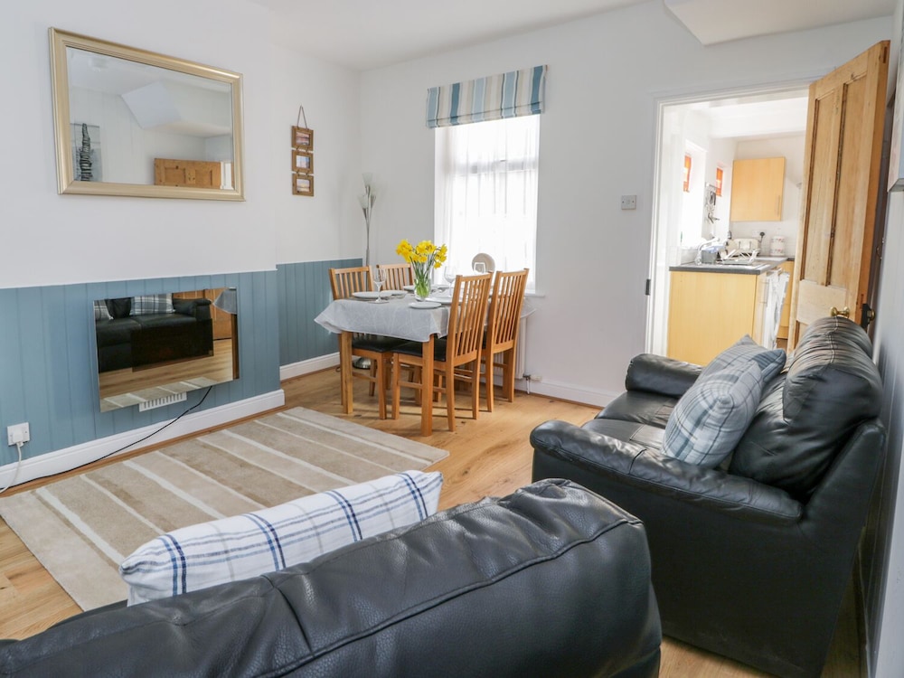 Sea Breakers Cottage view 5