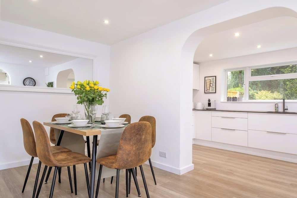 Bluebell House - Sleeps 5 - Garden - Parking