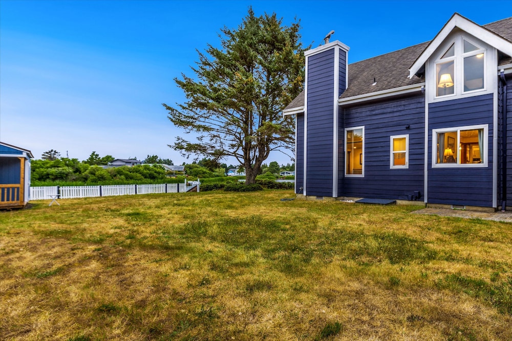 Bluebell Bungalow in Ocean Shores