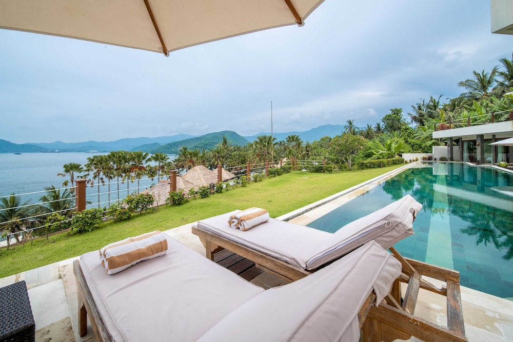 Villa Gumamela Bali