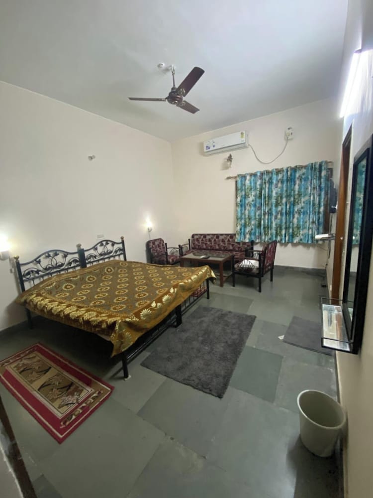 Samar Niwas Dehradun