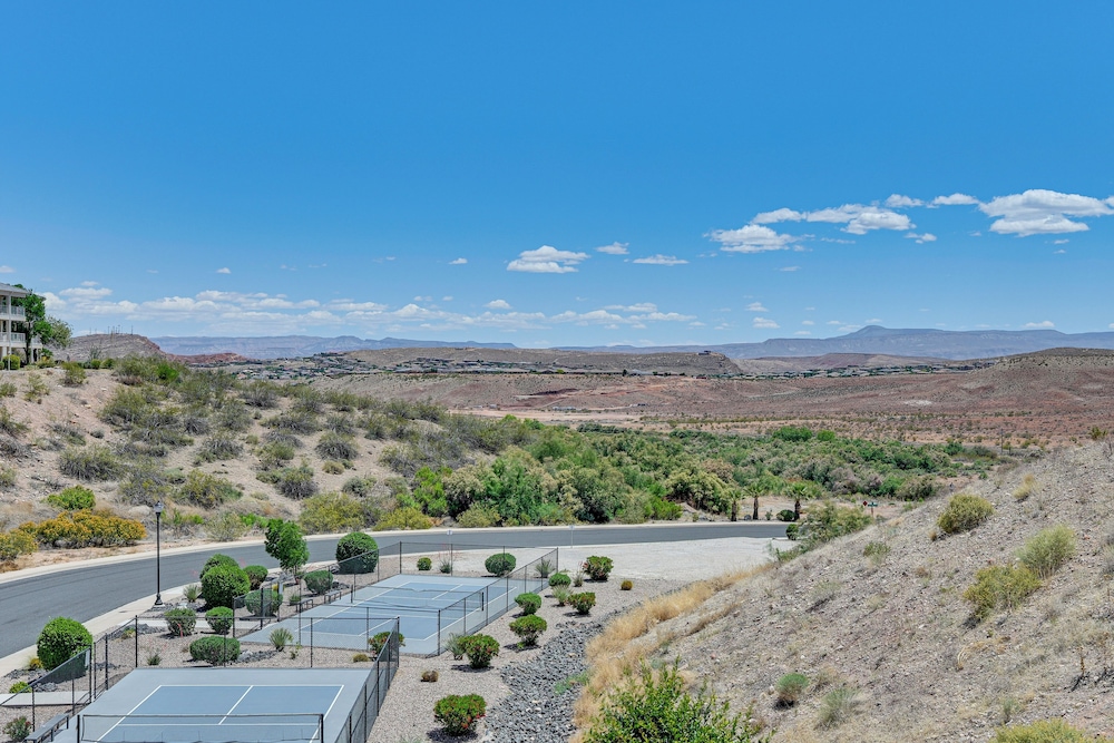 Pool Access: St George Townhome Near Trails!
