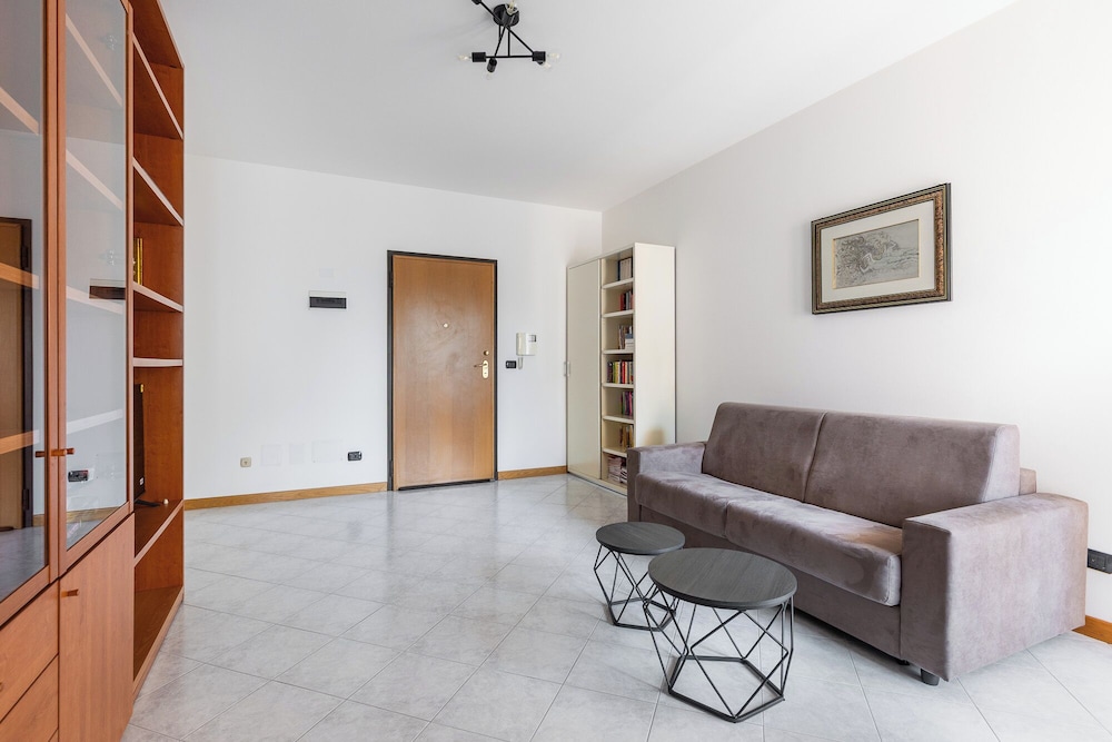 Bologna Modern Apartment by Wonderful Italy