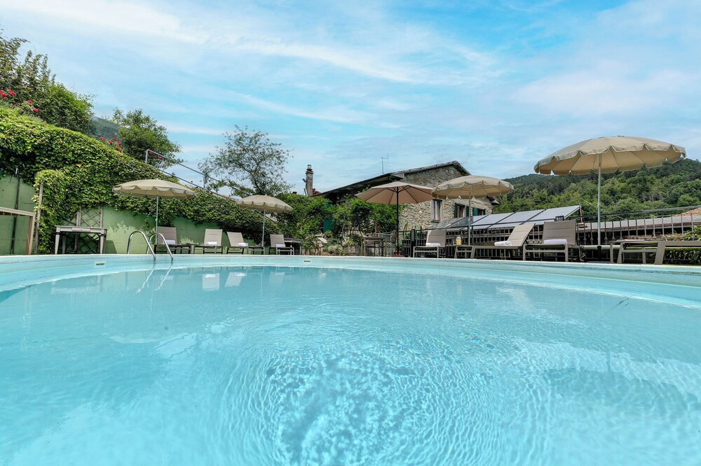 Entire Hilltop Villa With Private Pool In Palazzuolo Sul Senio