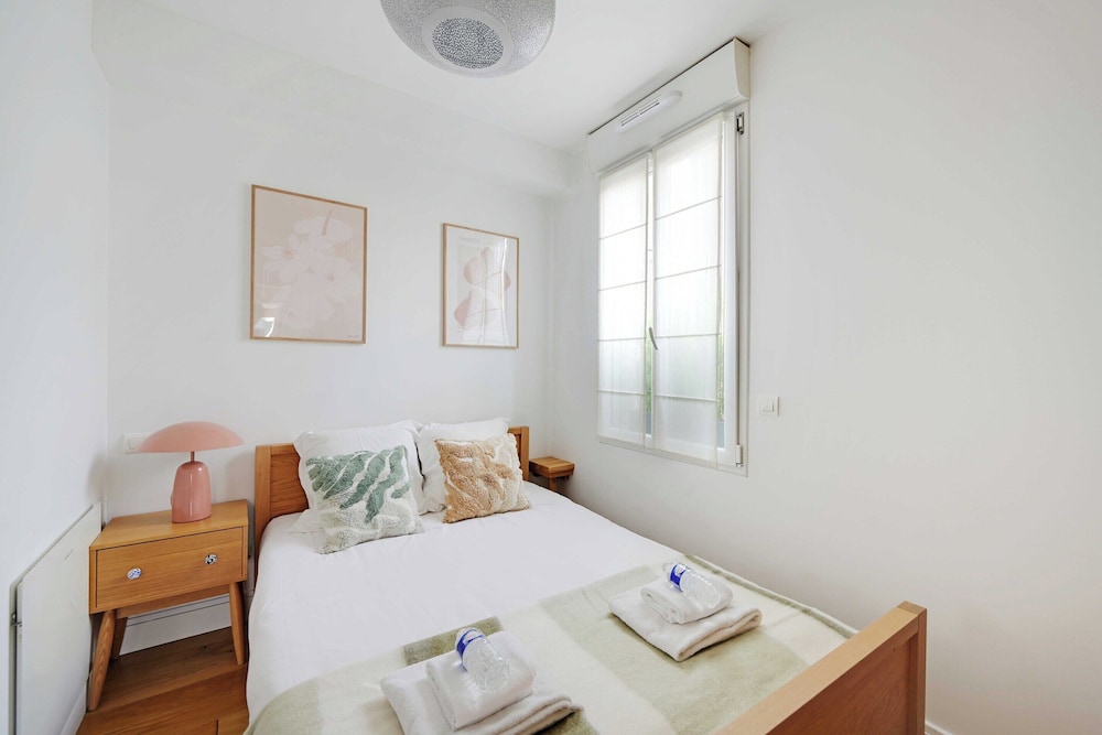 Charming Apartment - 1br-4p- Suresnes