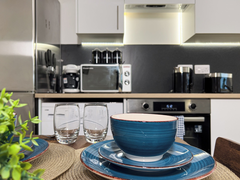 Stunning 2-bed Apartment in Banbury view 5