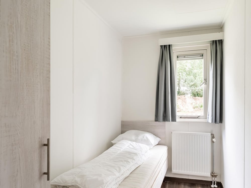 Cosy Holiday Home Near Den Ham With Garden view 4