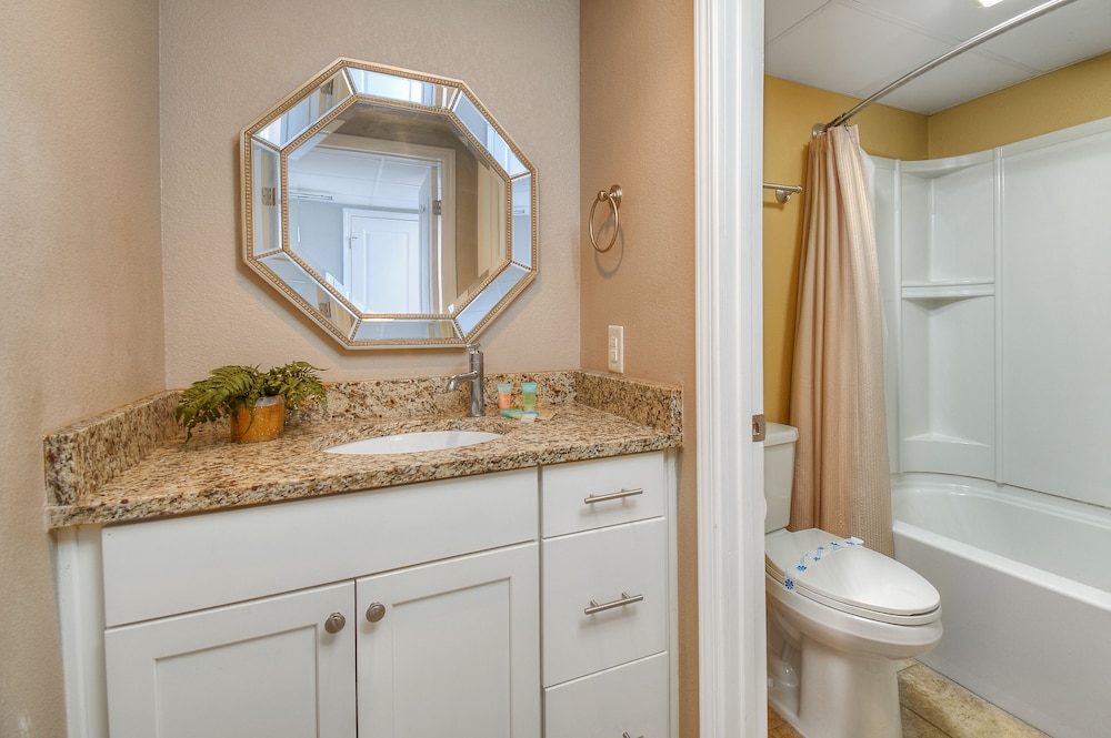 Units at Caravelle Resort by Elliott Beach Rentals