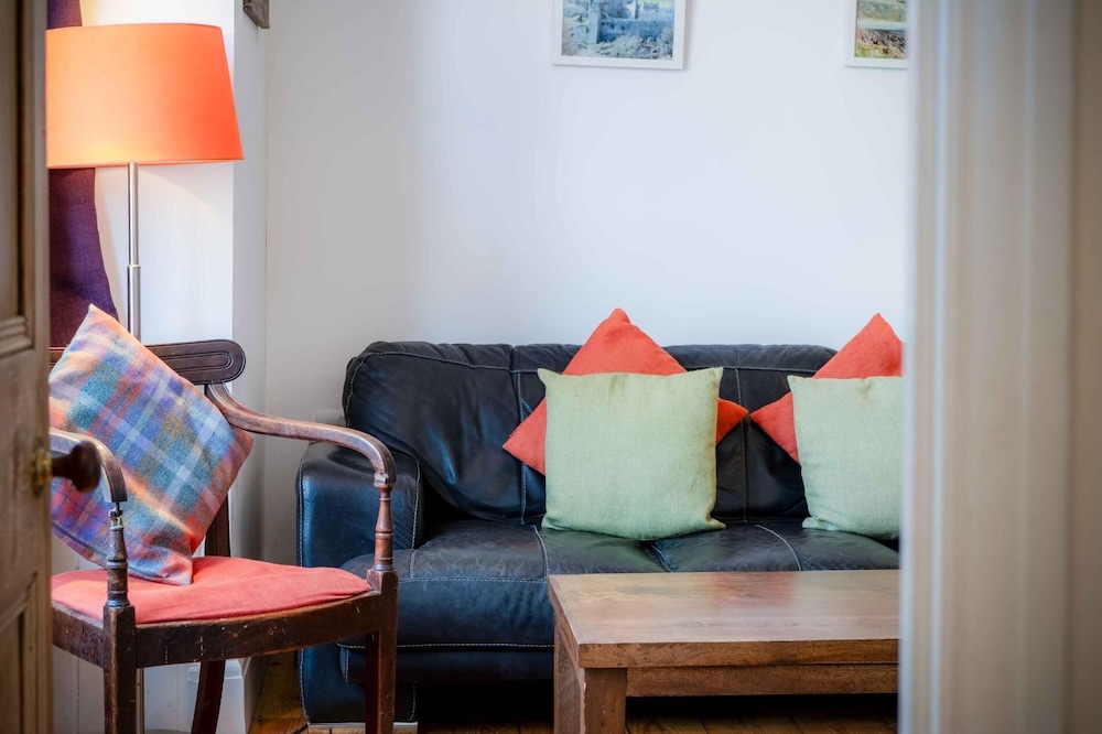 Sea Glass - 2 Bedroom Apartment - Manorbier