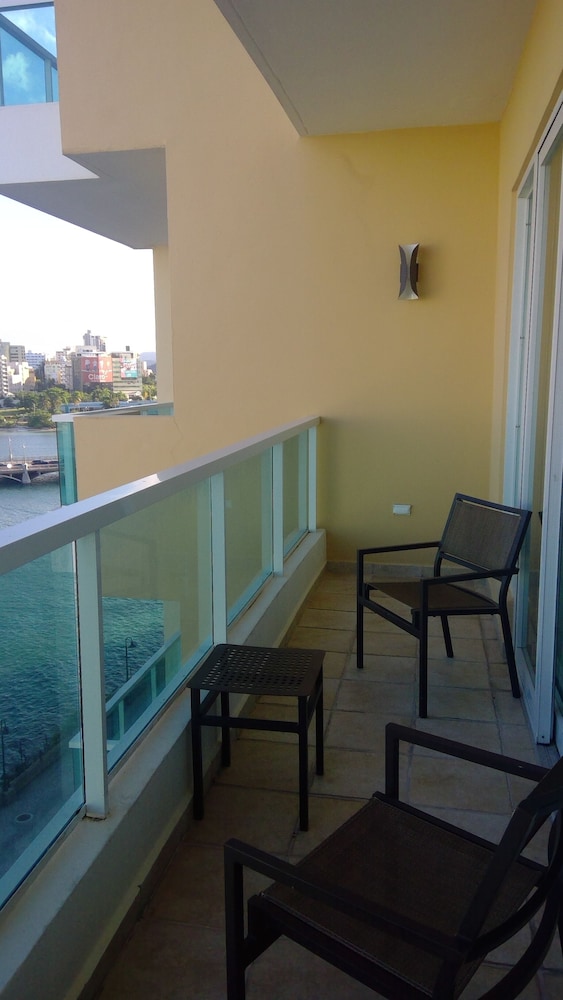 Costa Bahia Hotel Paseo Caribe - Property Image 3