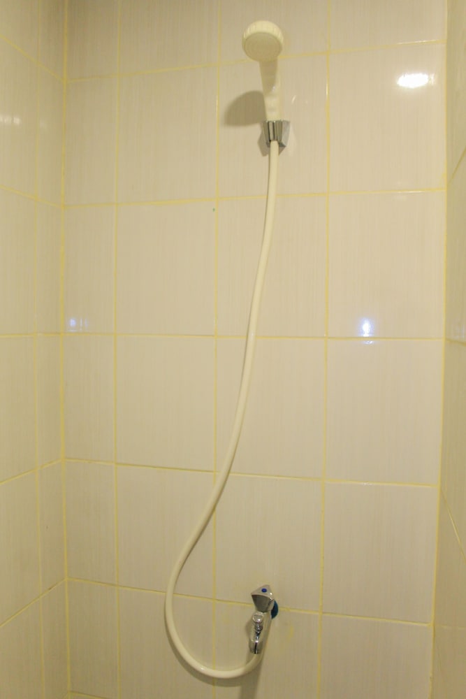 Simple Living Studio Apartment at Ayodhya Residences view 4