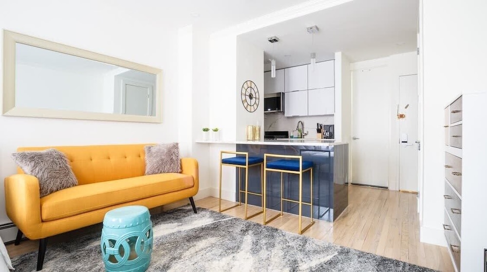 1597 New York Apt