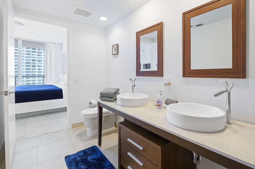 Icon Brickell