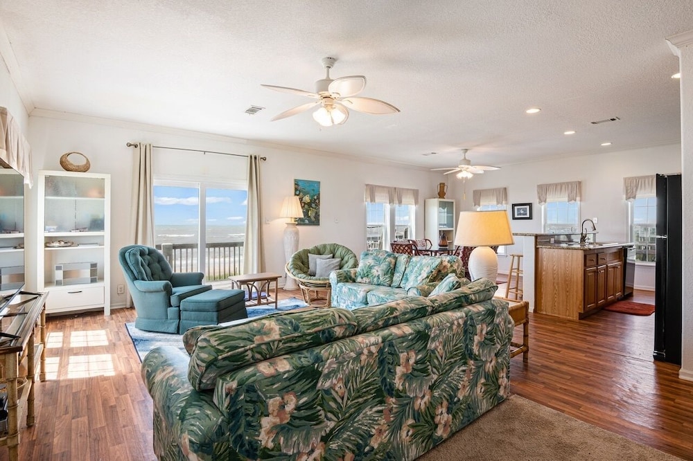Camelot 2 Bedroom Home