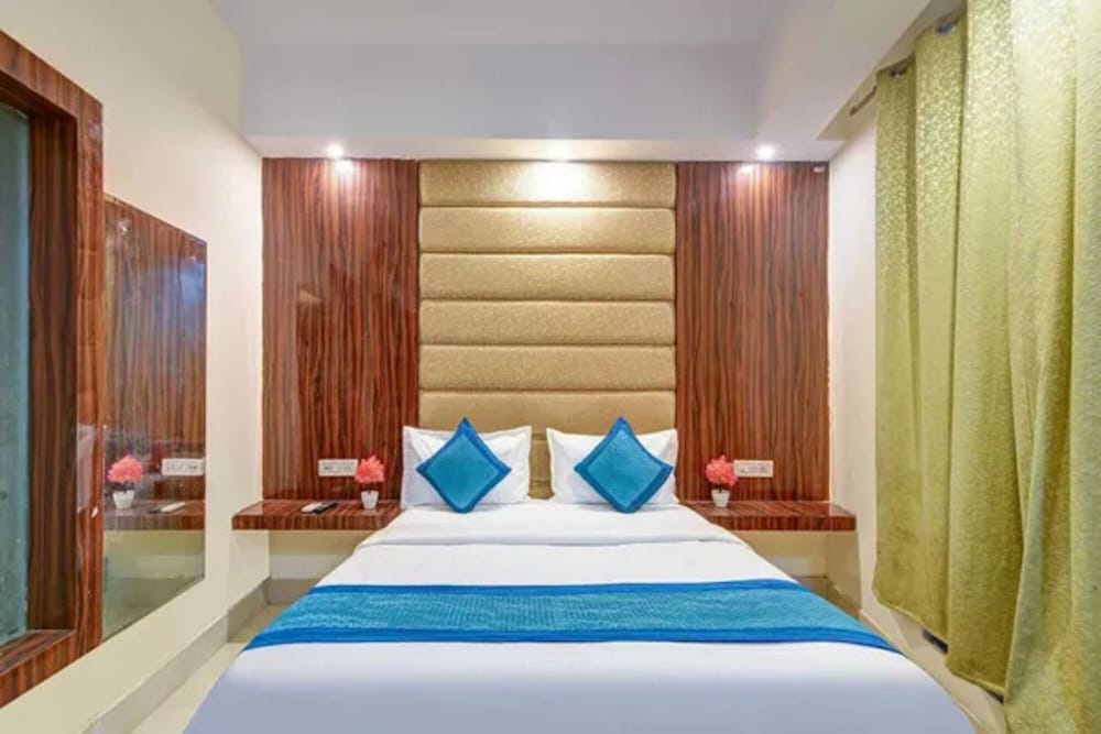 Fabhotel Golden Key Residency