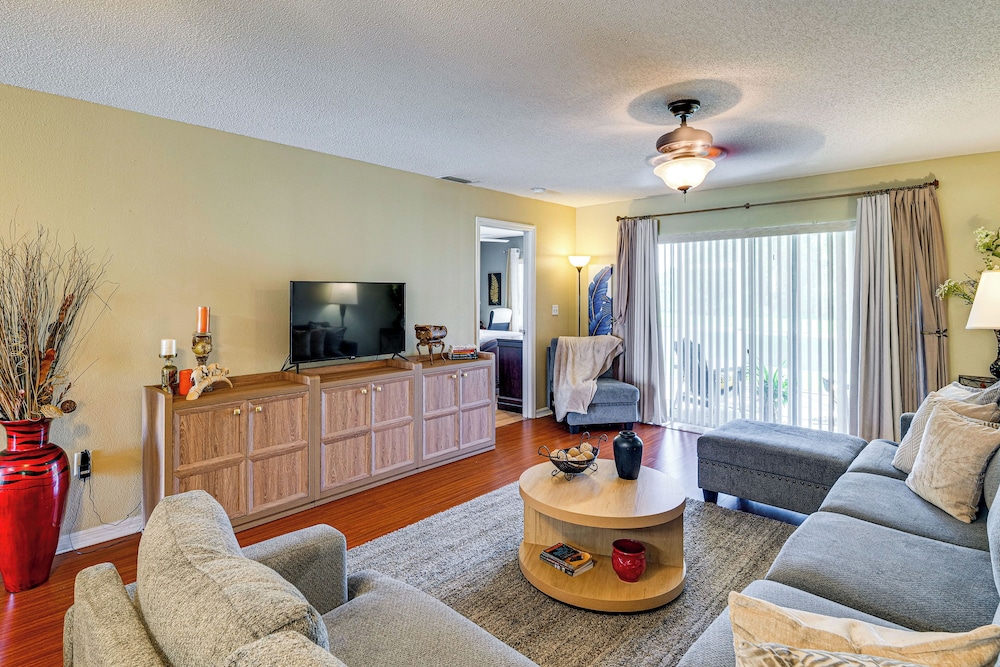Pool & Hot Tub Access at Resort Home in Poinciana