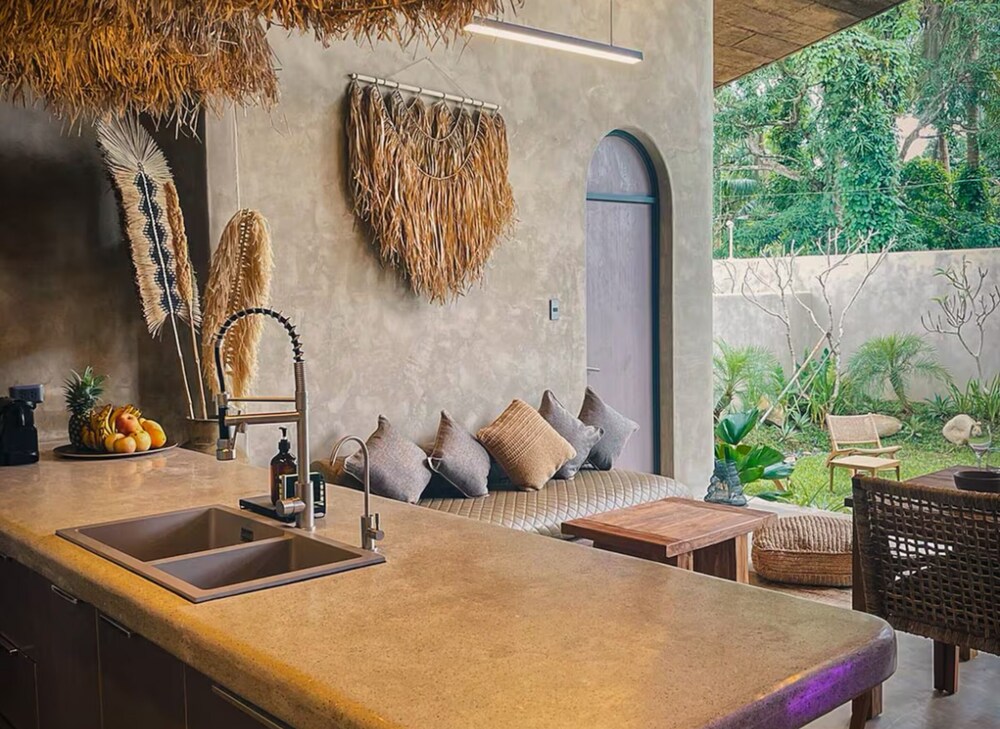 Villa with pool in an ecovillage Nido Fi