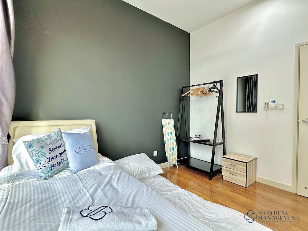 Afiniti Residences Medini by Stayrene