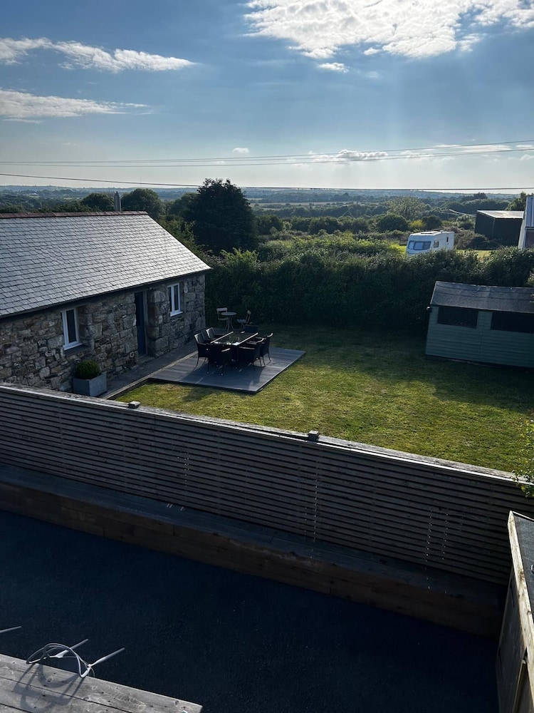 Cottage 4 Miles to Hayle Beach With EV Charger