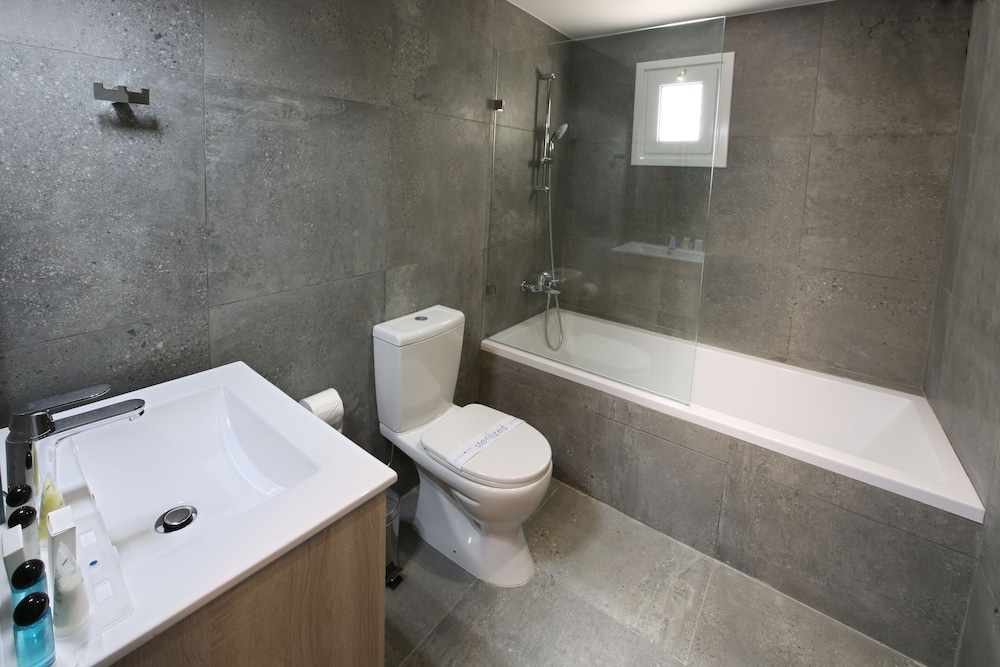 Nicosia Vacations - Centrum Hotel - Property Image 2